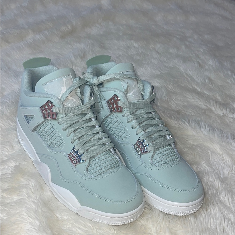Air Jordan 4 Retro